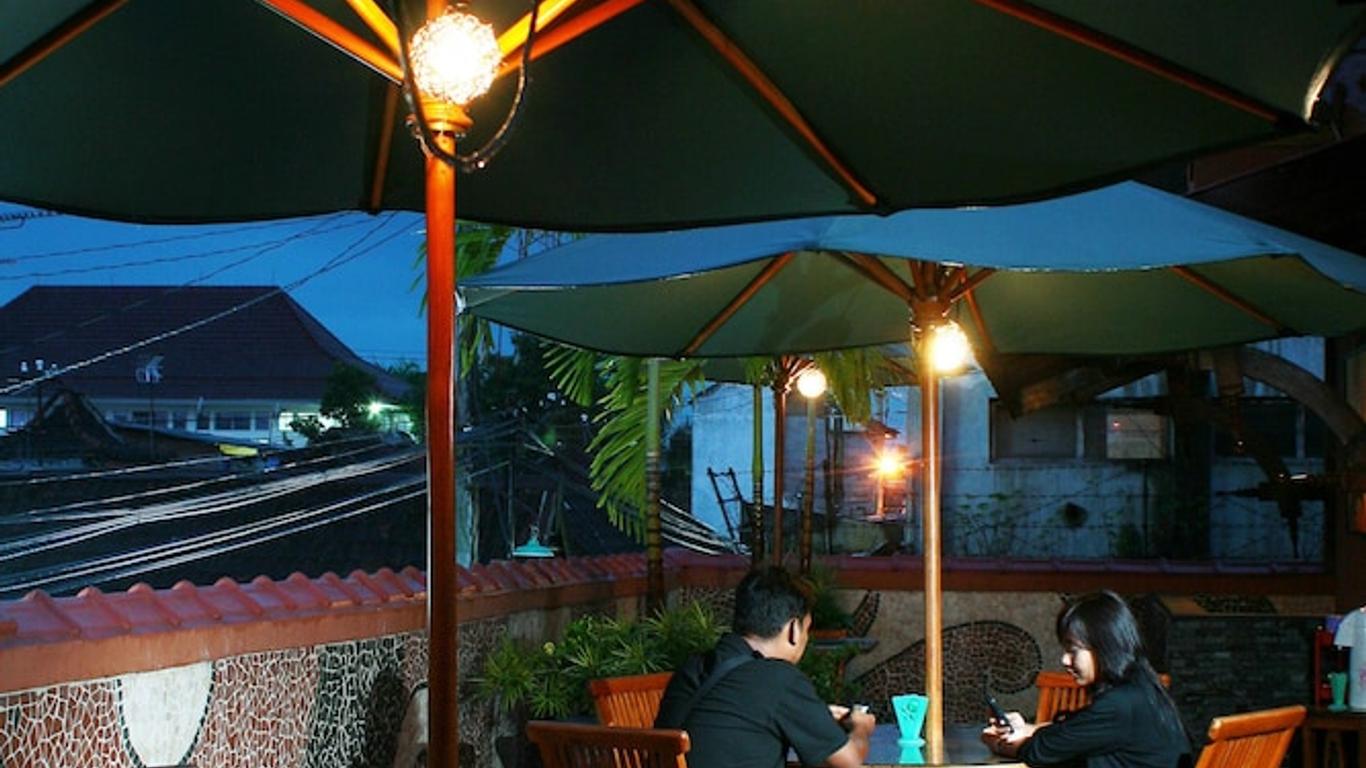โรงแรม 1001 มาลัม
