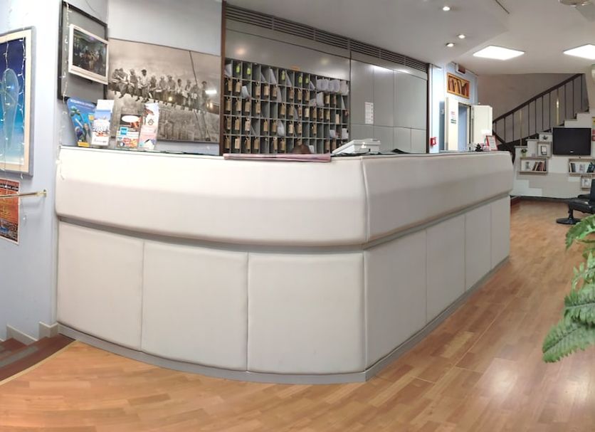 แผนกต้อนรับส่วนหน้า รูปภาพ