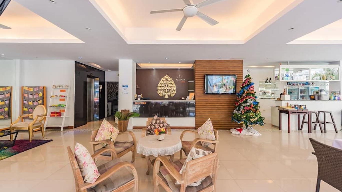 โรงแรมกะตะบีช สตูดิโอ