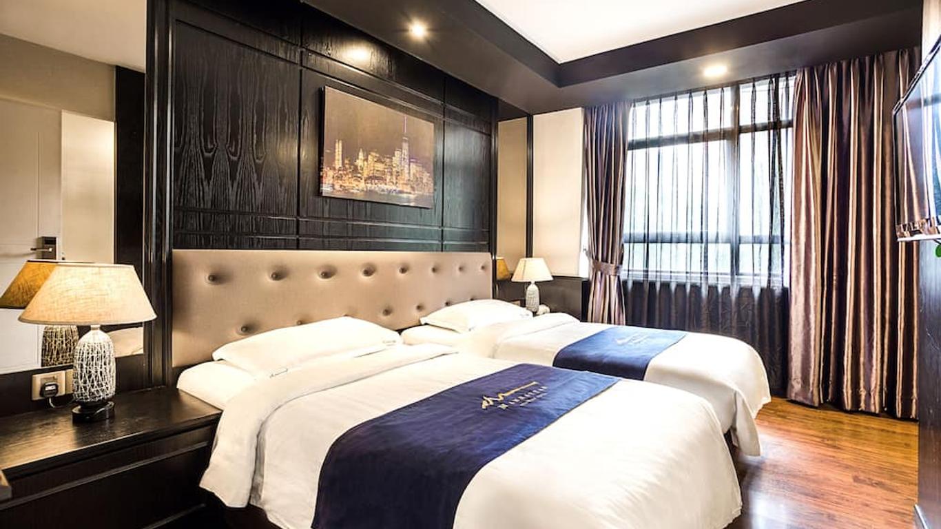 โรงแรมธุรกิจแมนฮัตตัน ดามานซารา เปอร์ดานา