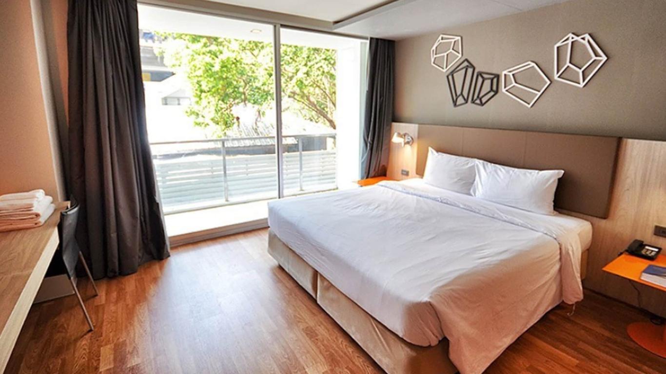 โรงแรม เดอะ เฮอริเทจ กรุงเทพ
