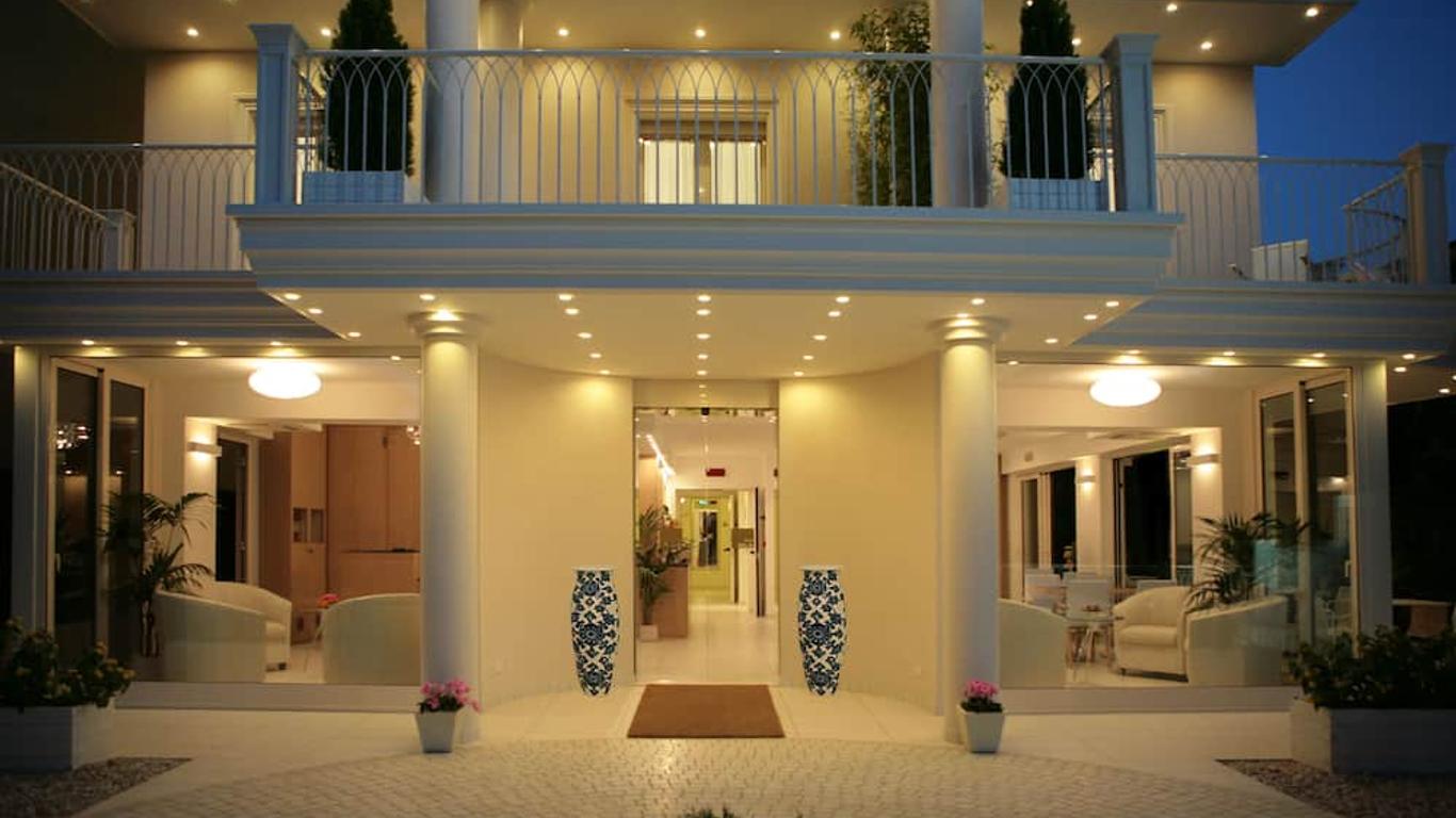 โรงแรมกาลา