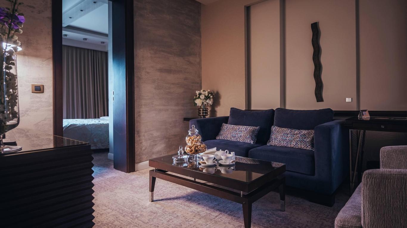 โรงแรม ทาวน์เฮาส์27