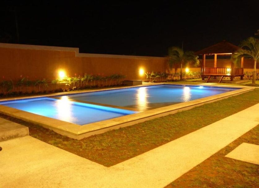 สระว่ายน้ำ รูปภาพ