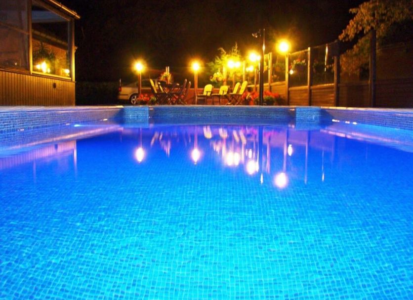 สระว่ายน้ำ รูปภาพ