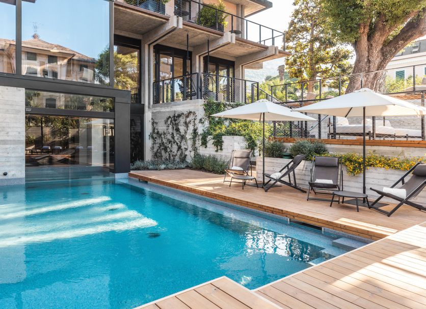 สระว่ายน้ำ รูปภาพ