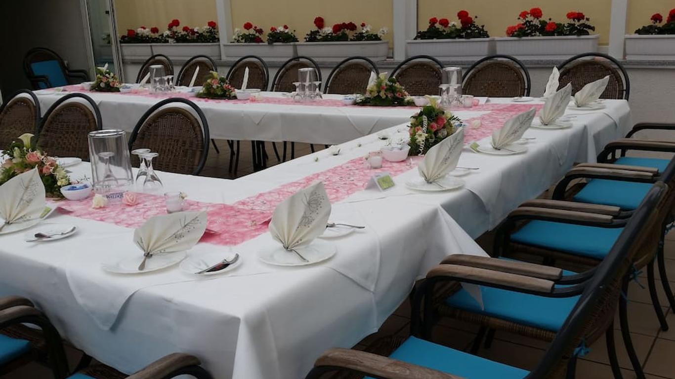 โรงแรมและร้านอาหาร พาร์ค-คาเฟ่ ISA