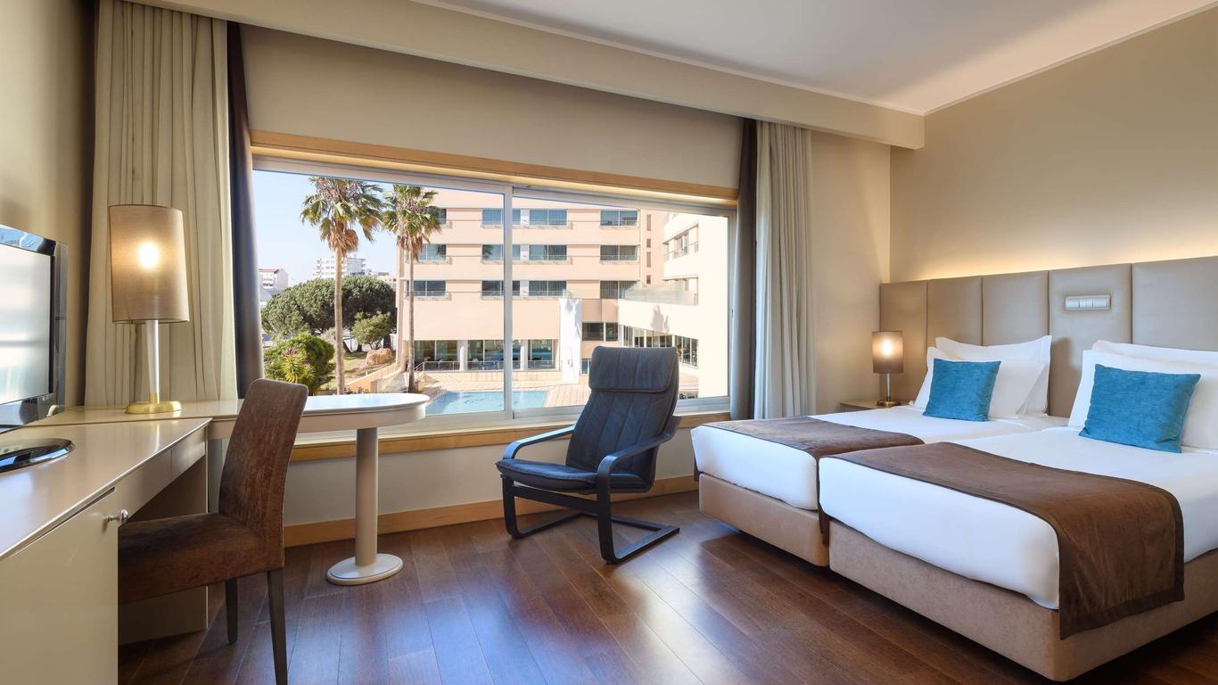 โรงแรม Tryp โดย Wyndham Porto Expo