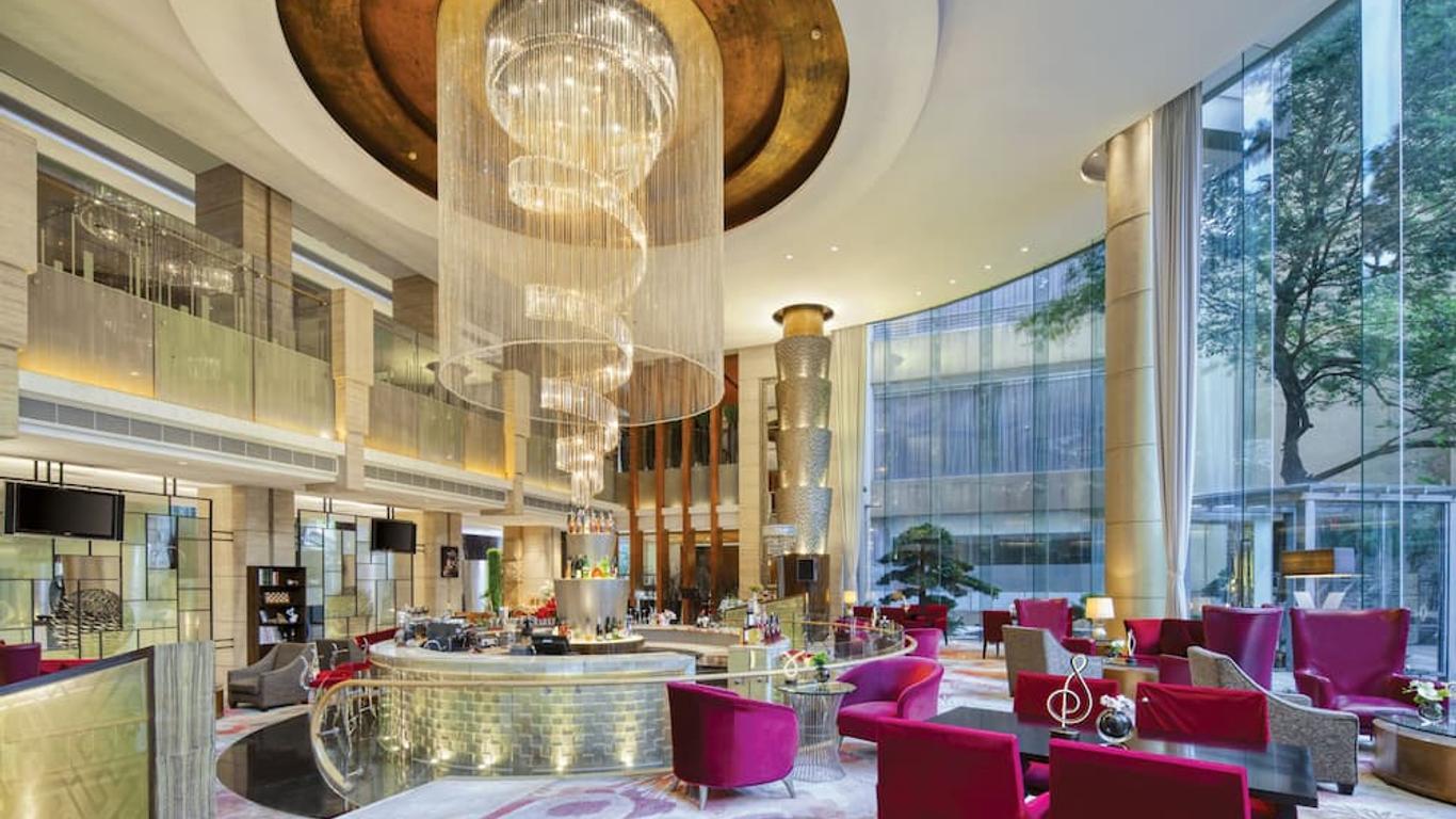 โรงแรมรอยัลการ์เด้น