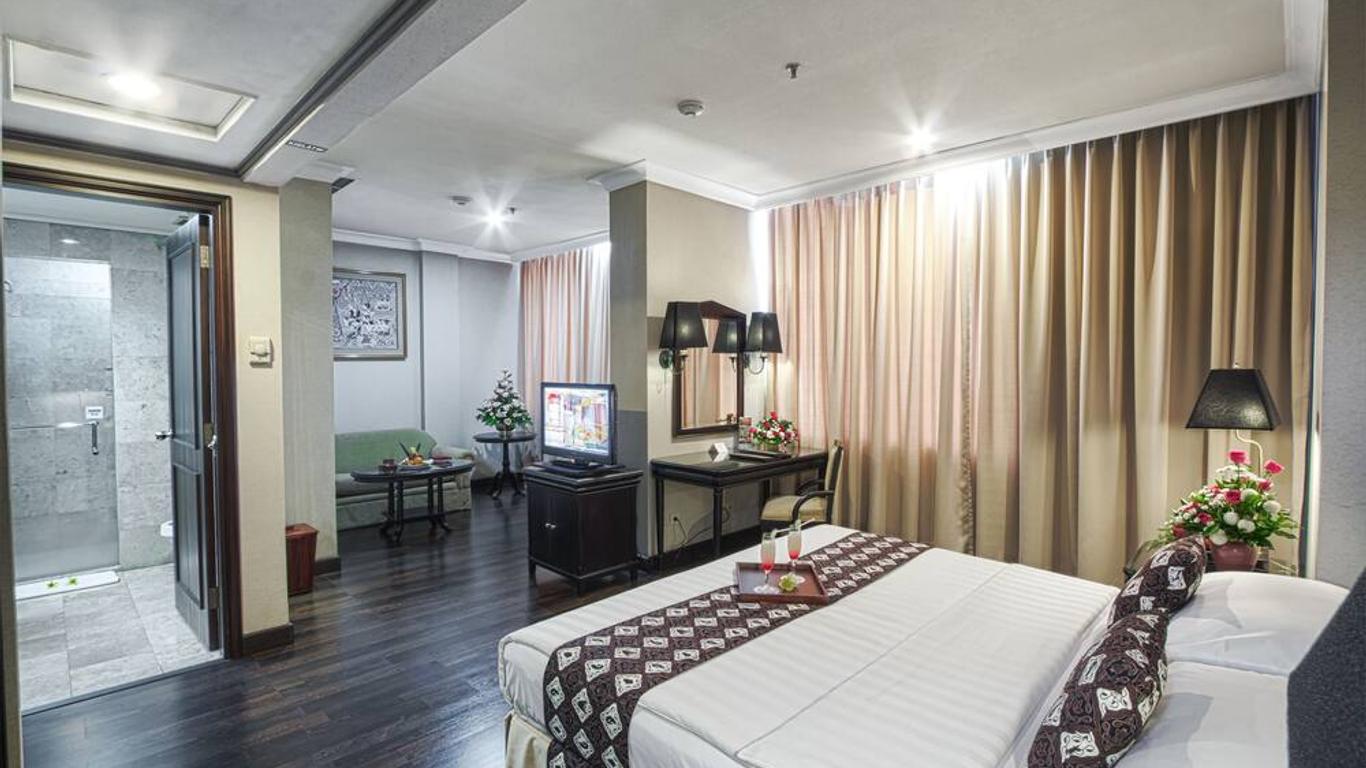 โรงแรมซาฮิดจายา โซโล