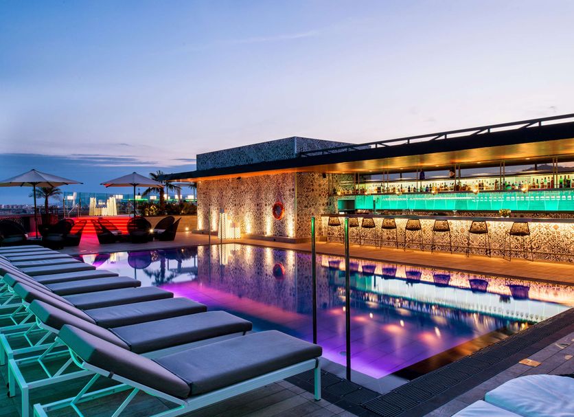 สระว่ายน้ำ รูปภาพ