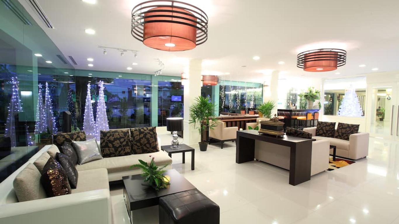 โรงแรมพาราไดซ์ อุดรธานี