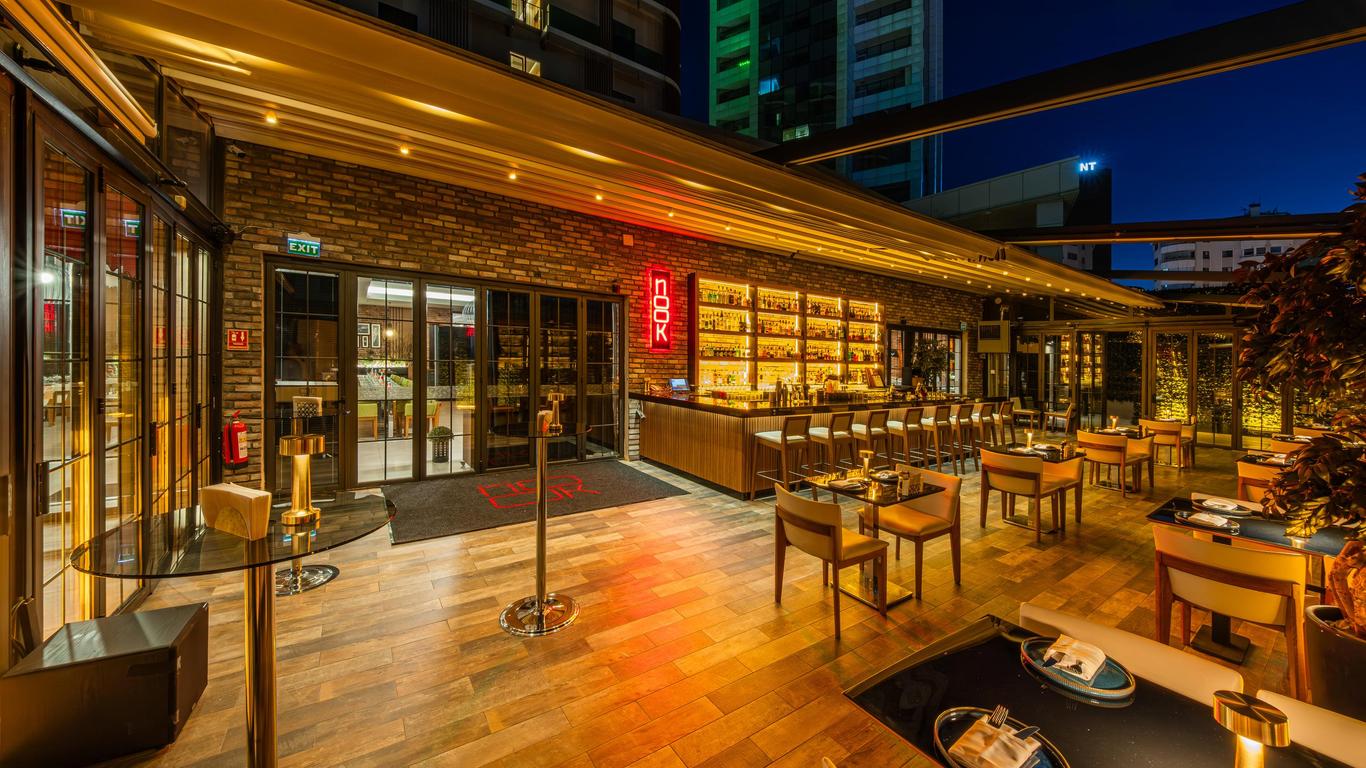 โรงแรมฮอลิเดย์ อินน์ อังการา - ชูกูรัมบาร์ บาย IHG