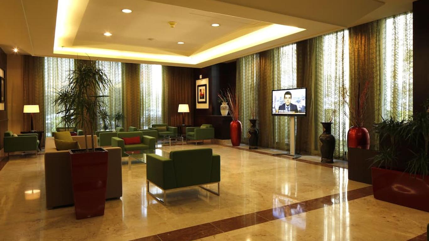 ฮอลิเดย์ อินน์ ริยาด-โอลายา บาย IHG