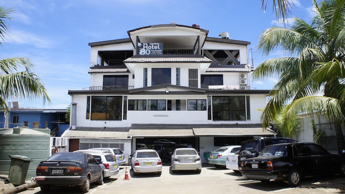 โรงแรมดาวน์ทาวน์นาดี