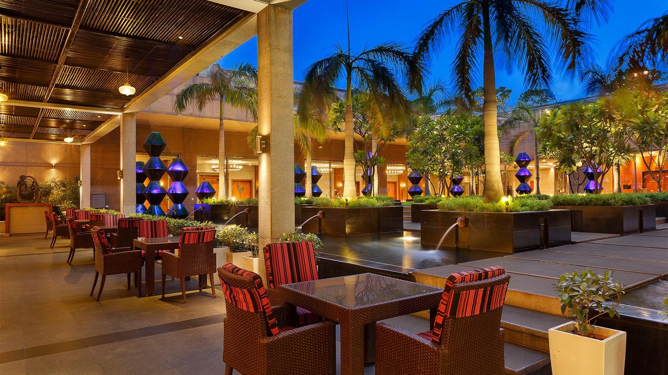 คราวน์พลาซ่าโฮเทล คุร์เคาน์ บาย IHG