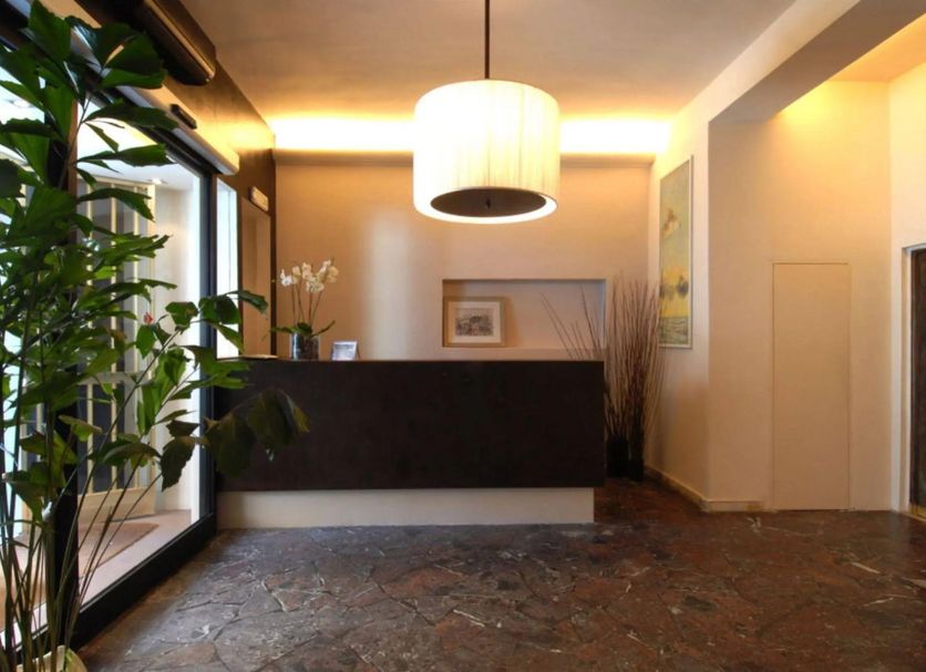 แผนกต้อนรับส่วนหน้า รูปภาพ