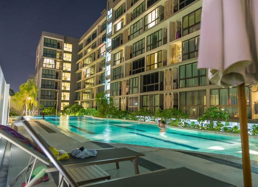 สระว่ายน้ำ รูปภาพ