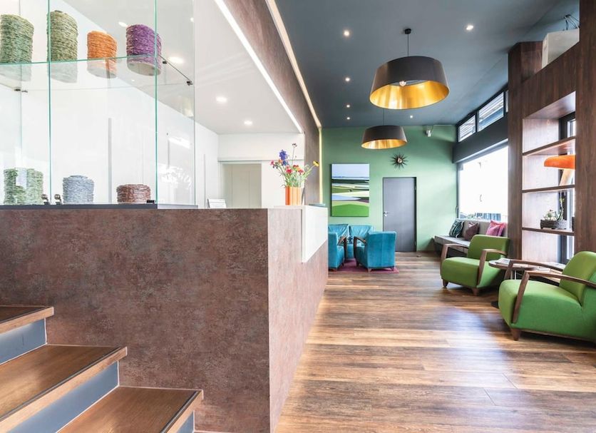 แผนกต้อนรับส่วนหน้า รูปภาพ