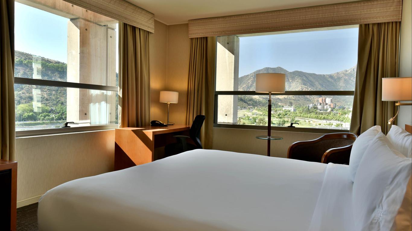 โรงแรมฮอลิเดย์อินน์เอ็กซ์เพรส Santiago Las Condes บาย IHG