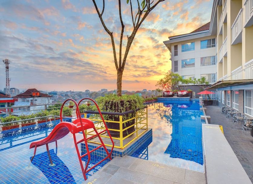 สระว่ายน้ำ รูปภาพ