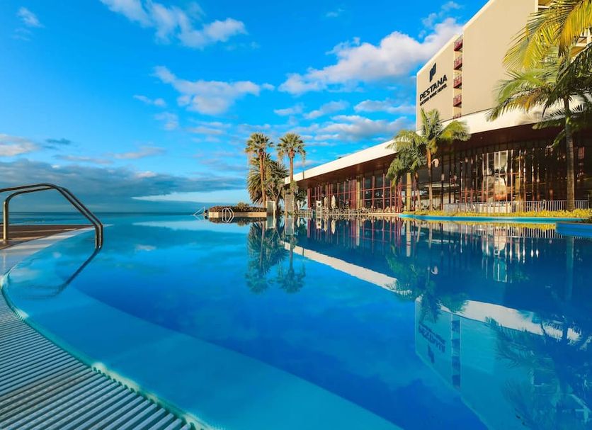 สระว่ายน้ำ รูปภาพ