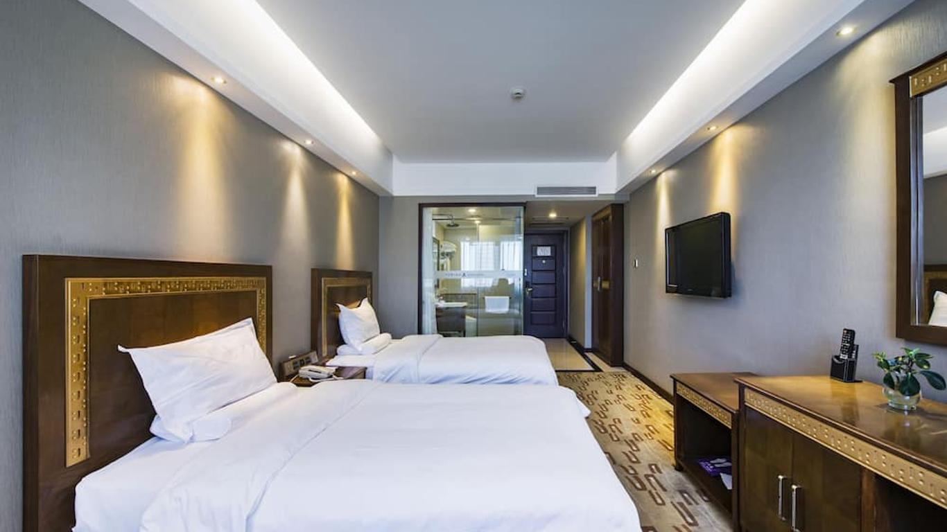 โรงแรมซันมูนเลค