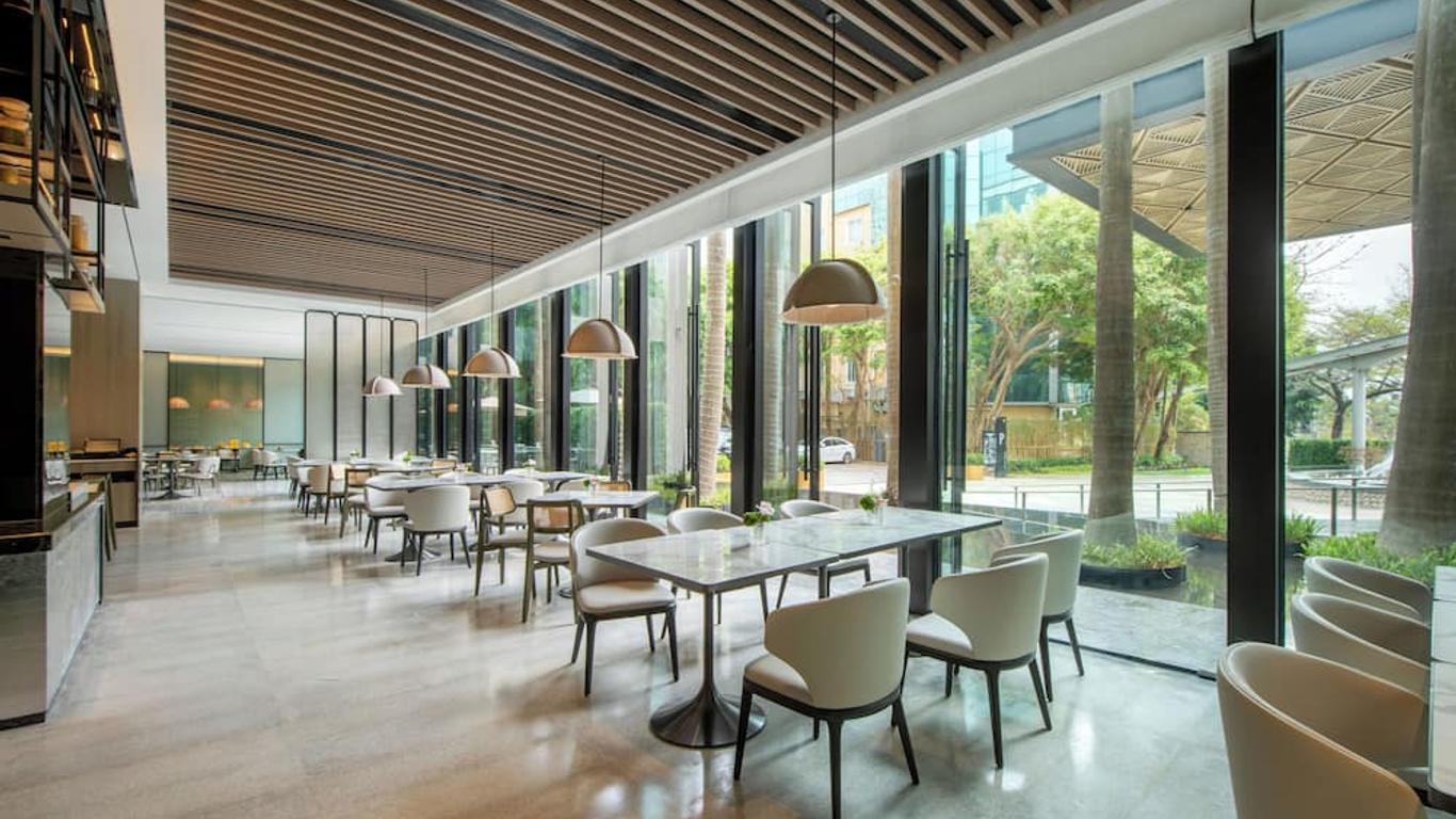 โรงแรมซีวิวกลีทัวร์ เซินเจิ้น