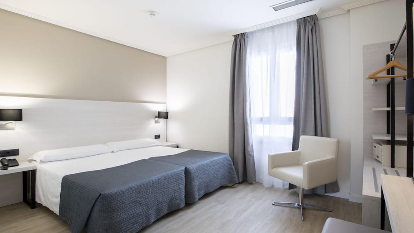 โรงแรม Porcel Ganivet