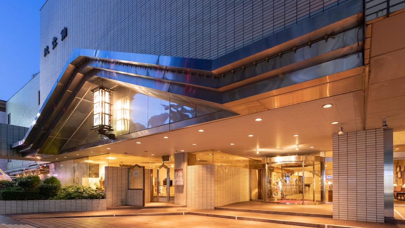 โรงแรมดันโรคัง