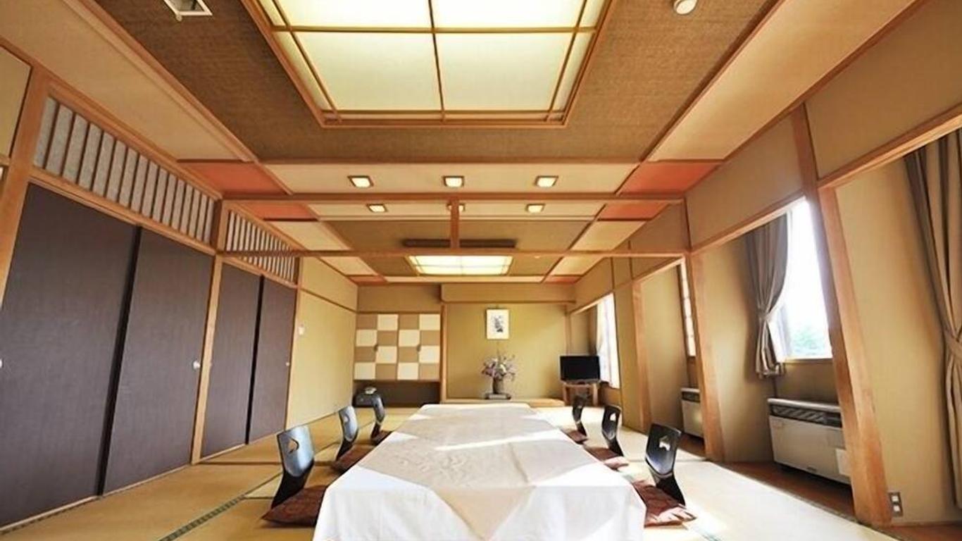 โรงแรมโอฮิระ