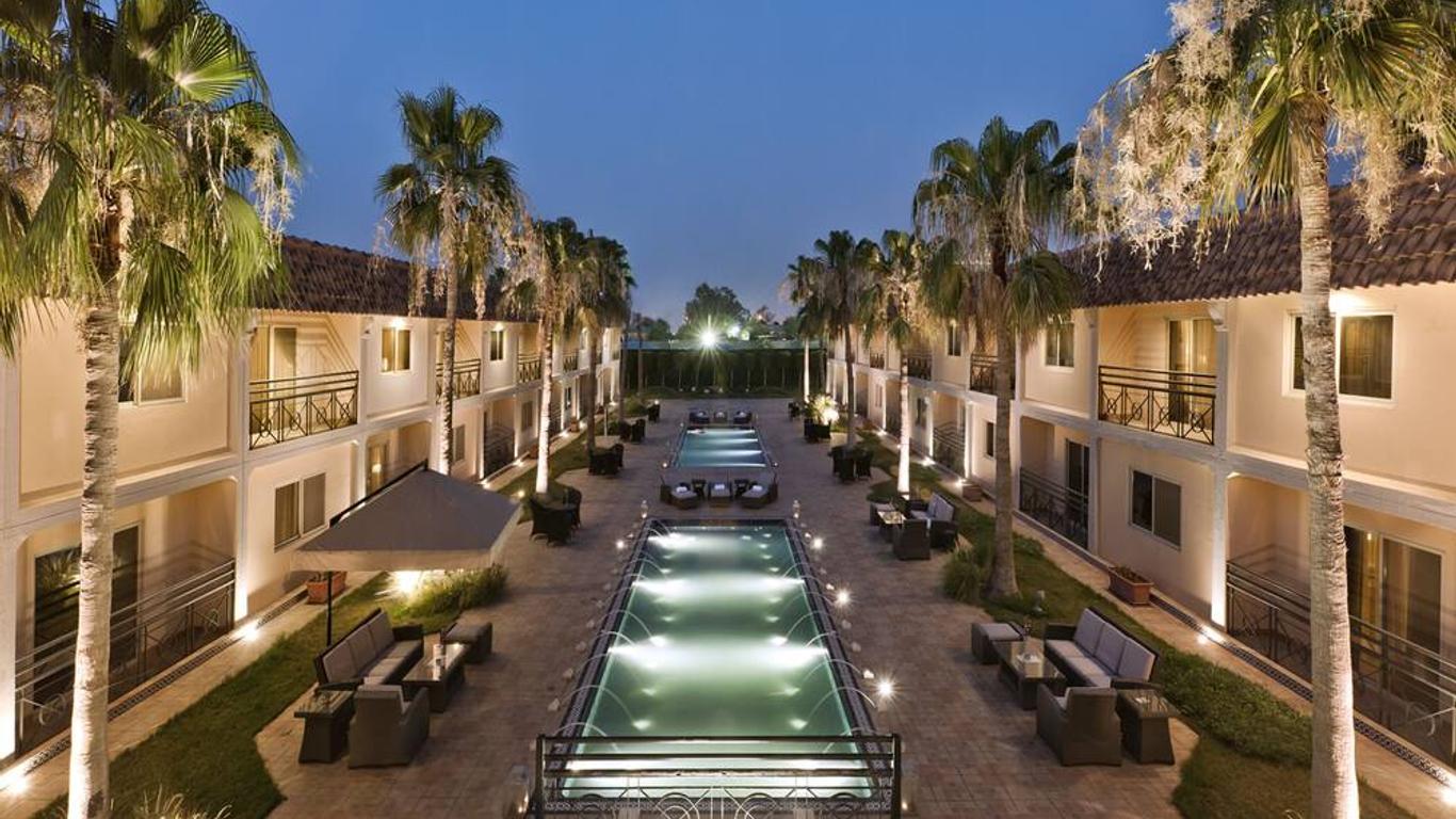 ฮอลิเดย์ อินน์ อัล คอบาร์ - คอร์นิช บาย IHG