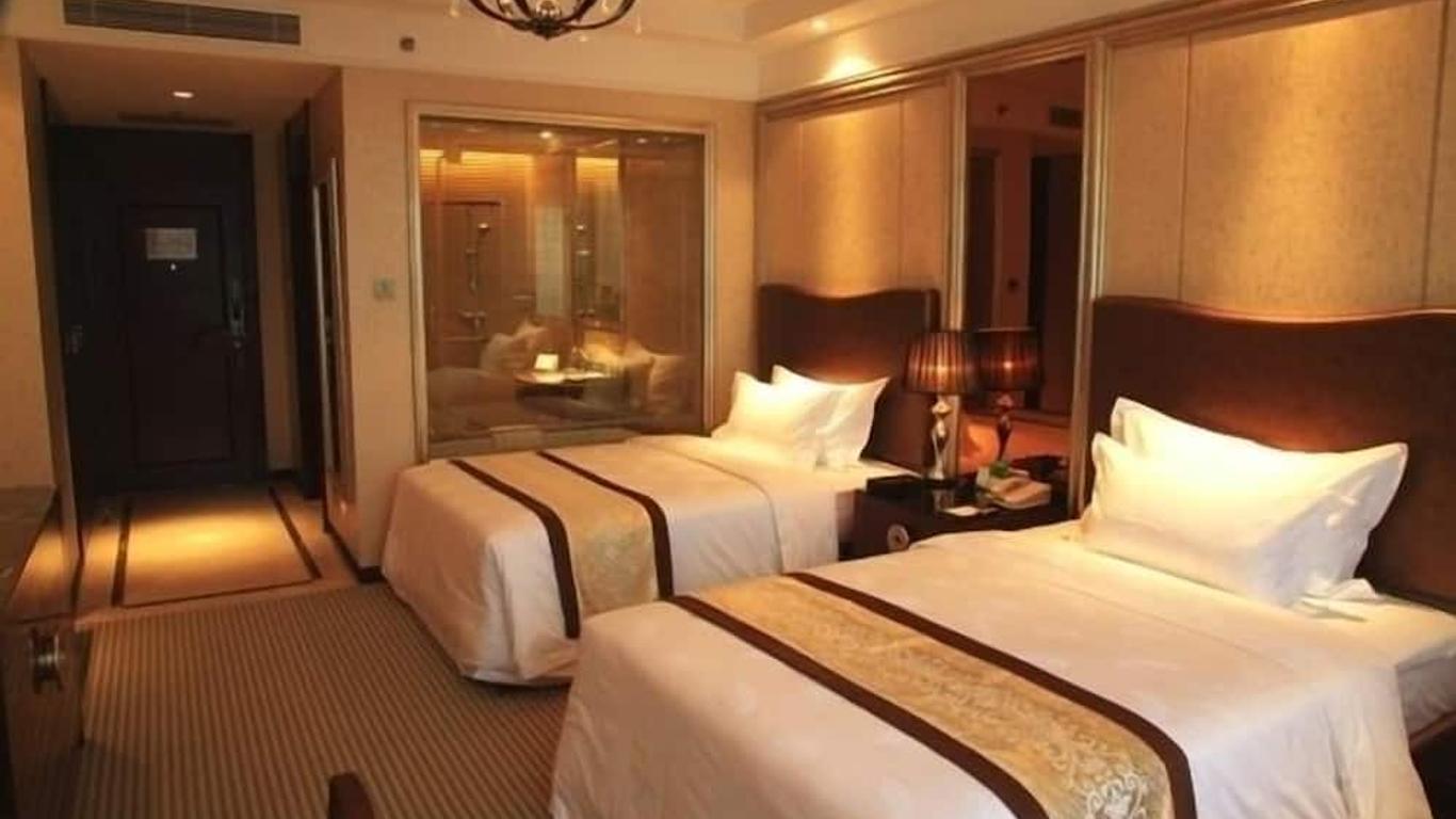 โรงแรมไททัน เซ็นทรัลพาร์ค