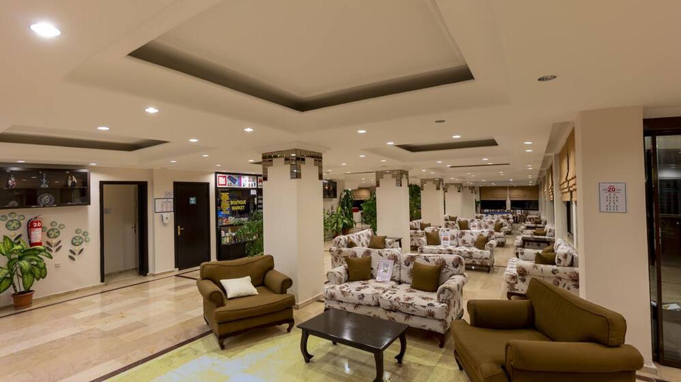 โรงแรม Titan Club ทริปอัลไลน์ครบวงจร