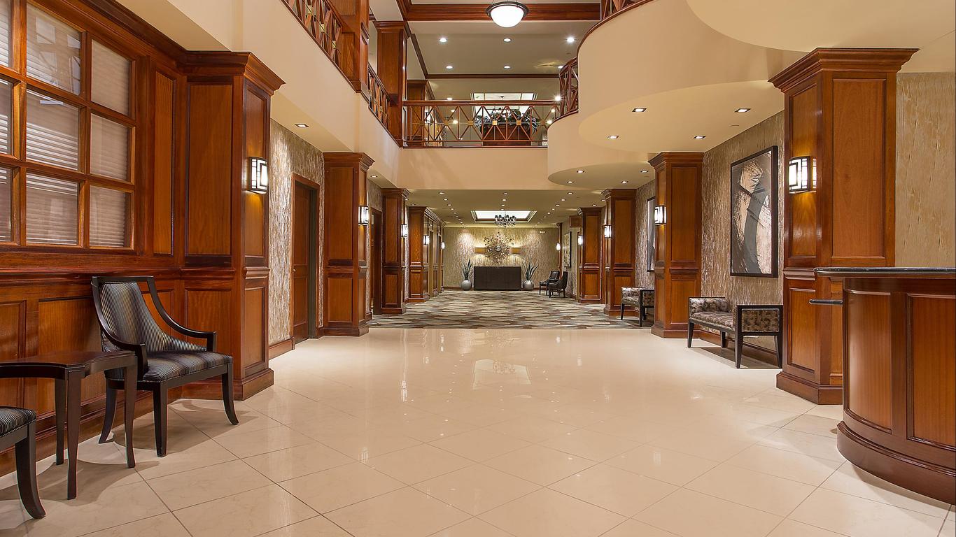 โรงแรมคราวน์พลาซ่า ดาวน์ทาวน์น็อกซ์วิลล์ มหาวิทยาลัย - เครือโรงแรมไอเอชจี