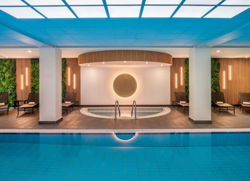 สระว่ายน้ำ รูปภาพ