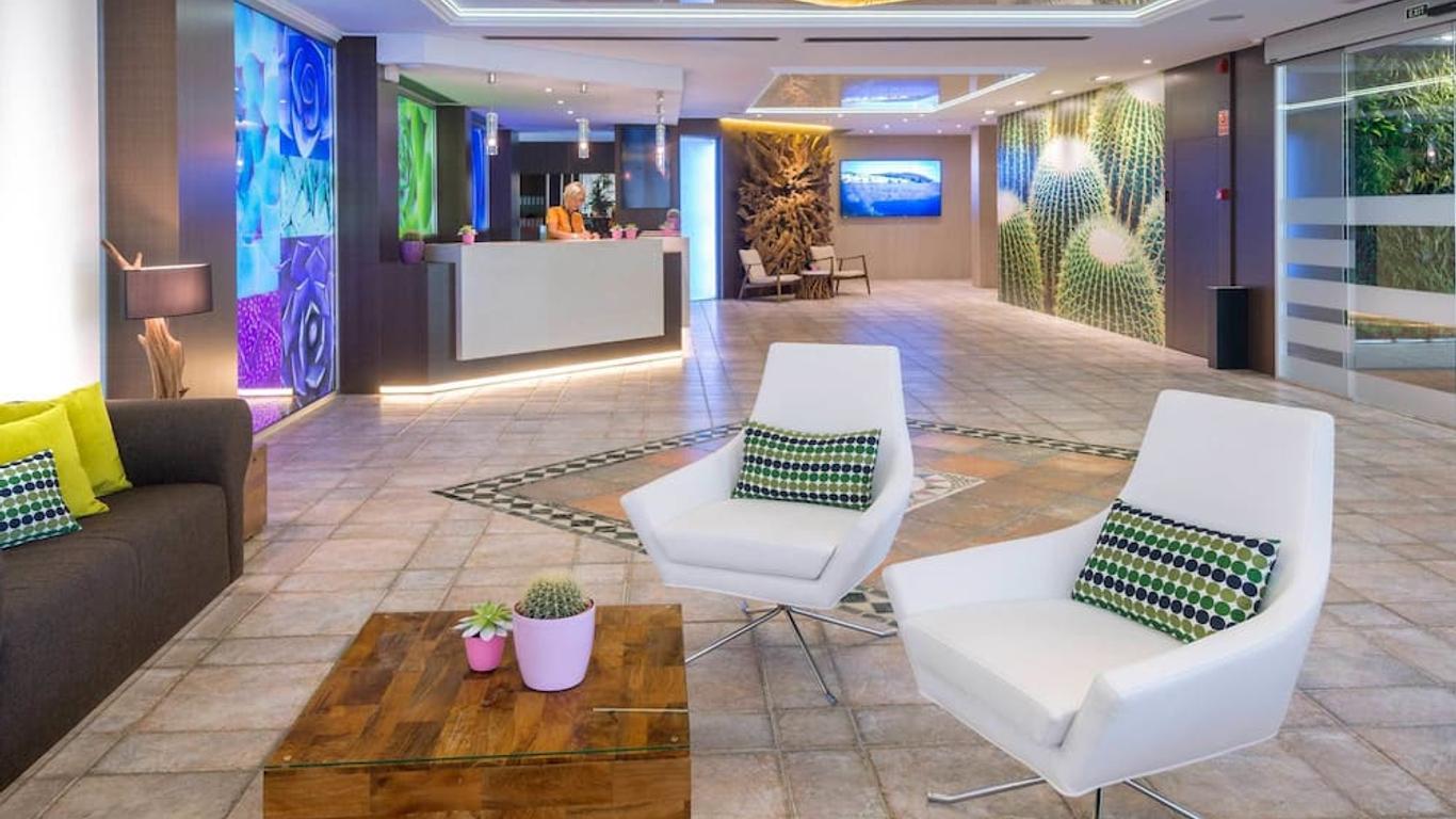 โรงแรม Kaktus โรงแรม Kaktus Playa