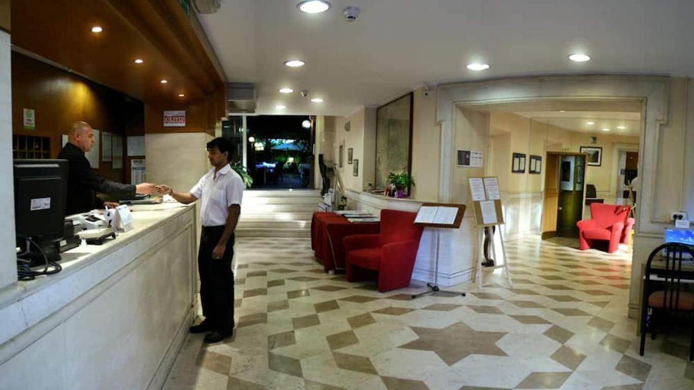 โรงแรมเดลลา มูเซ