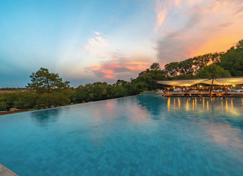 สระว่ายน้ำ รูปภาพ