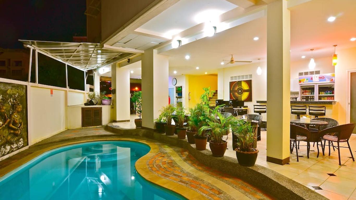 โรงแรมสแควร์วัน