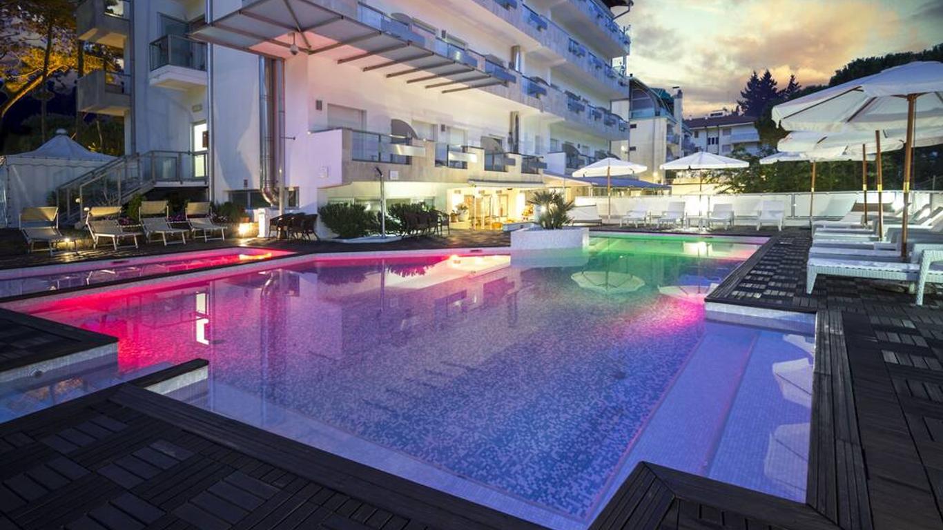 โรงแรมเร็กซ์