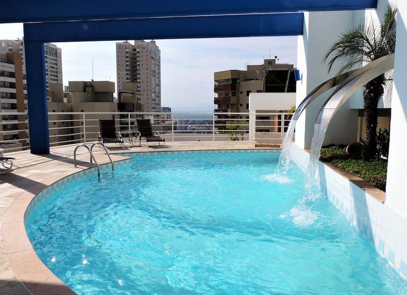 สระว่ายน้ำ รูปภาพ