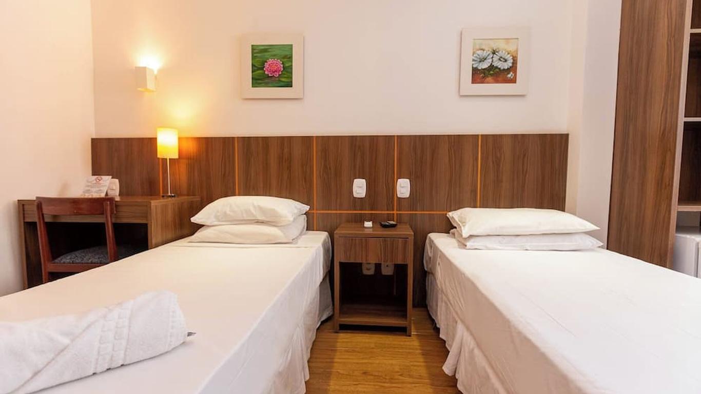 โรงแรม Rede Andrade Hotel Canadá