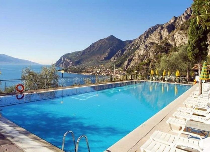 สระว่ายน้ำ รูปภาพ