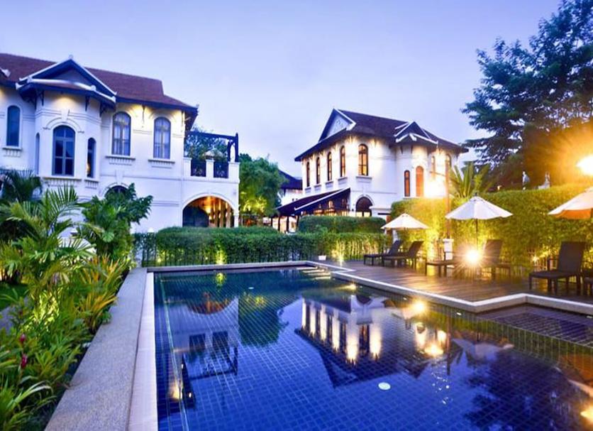สระว่ายน้ำ รูปภาพ