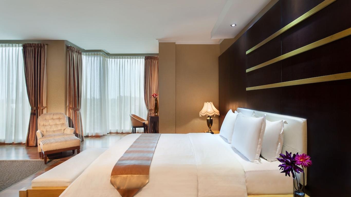 โรงแรมซาฮาตี