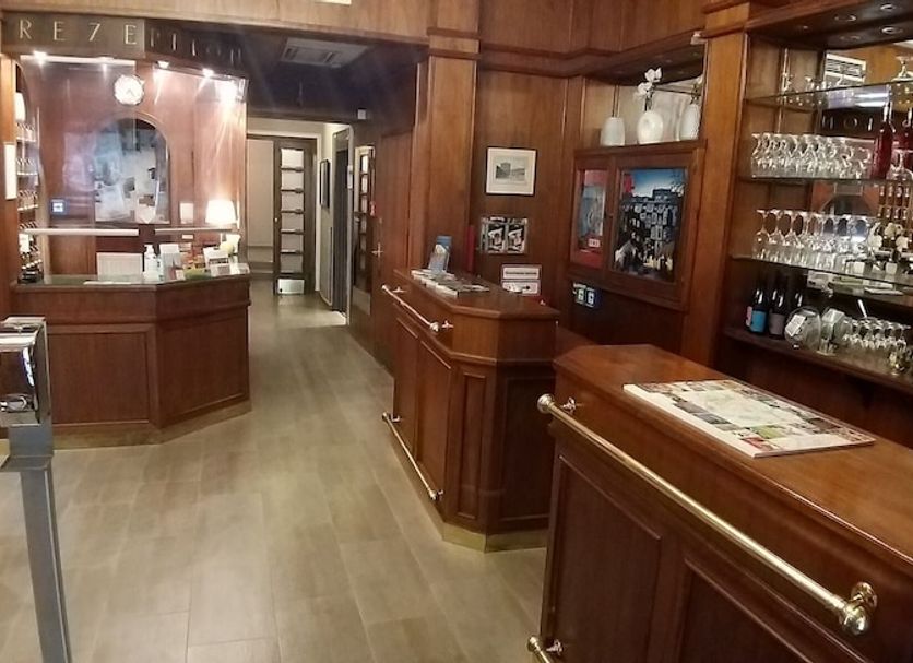 แผนกต้อนรับส่วนหน้า รูปภาพ