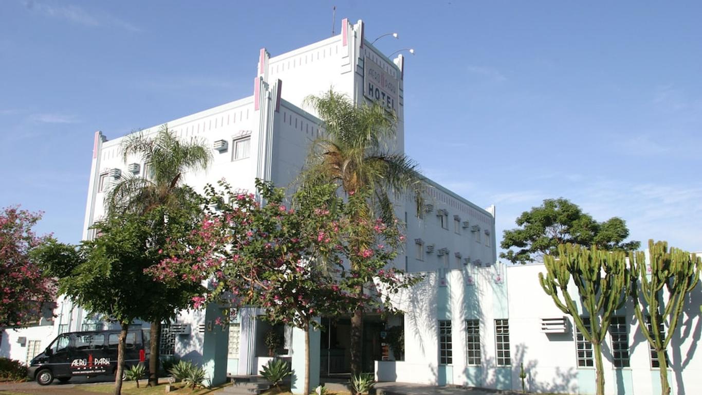 Hotel Aero Park e Estacionamento