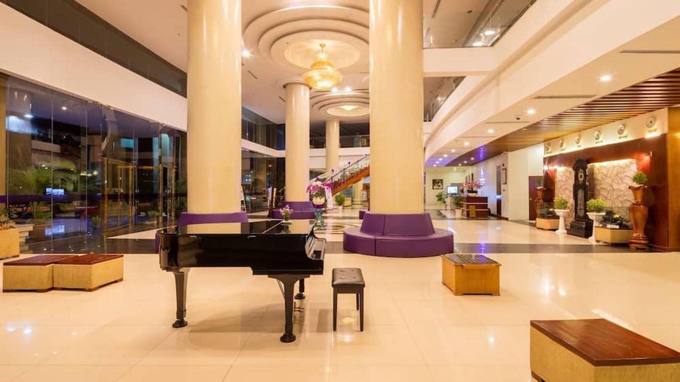โรงแรม TTC - ภาญธีท