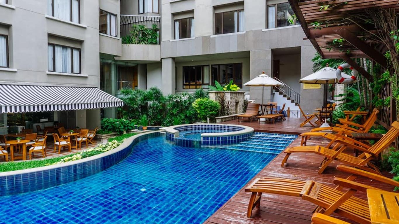 โรงแรมสีลมซีรีน